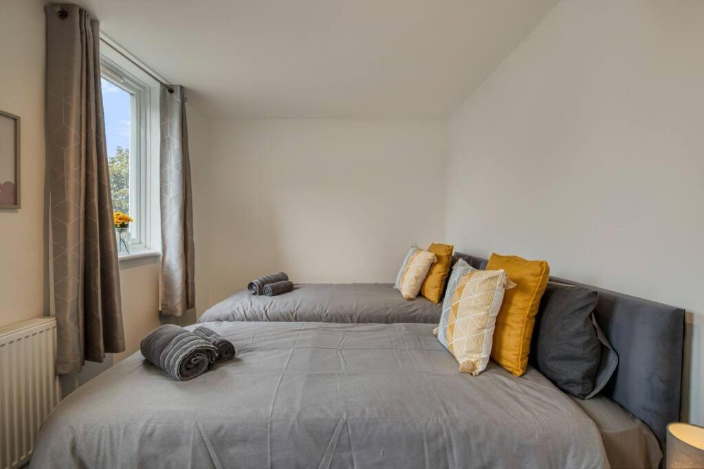 Hidden Gem In Battersea W/ Free Parking Apartment London Bagian luar foto